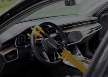 Protect your car with this Tevlaphee Steering Lock Medium